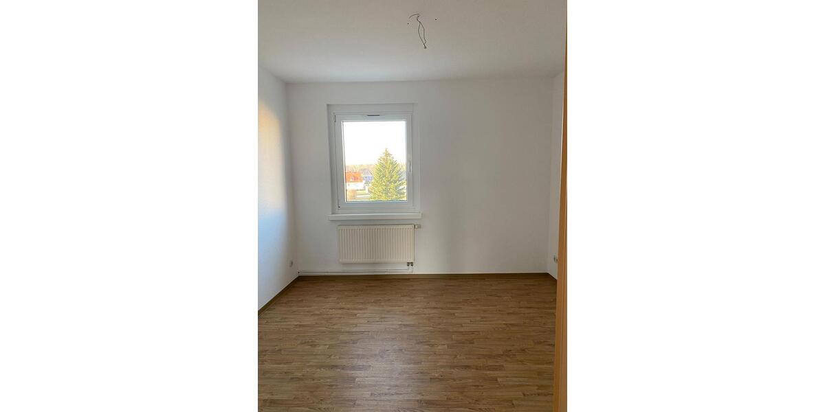 Etagenwohnung Bernsdorf - 2 Zimmer, 50 m&sup2;, 260&euro; | Angebot:25824211