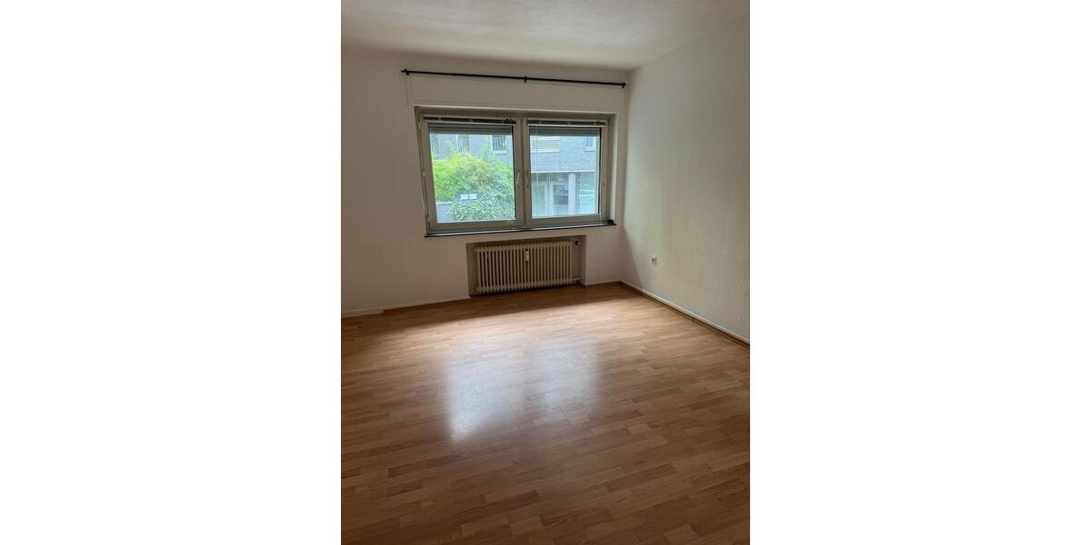 Erdgeschosswohnung in Köln zimmer