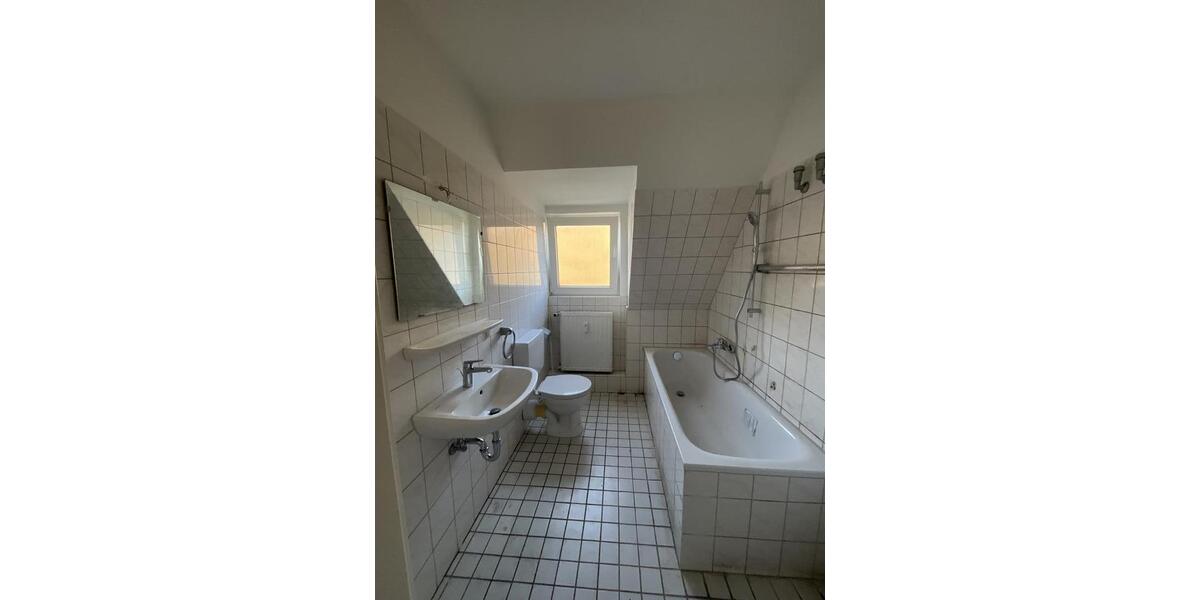 Dachgeschoßwohnung Plettenberg - 3 Zimmer, 50 m&sup2;, 340&euro; | Angebot:24616294