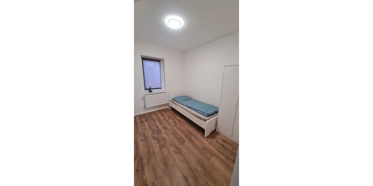 Wohnen auf Zeit Glauchau - 3 Zimmer, 60 m&sup2;, 20&euro; | Angebot:18971965