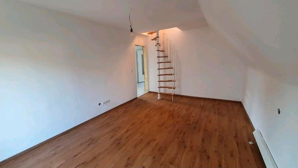 Etagenwohnung Neustadt an der Weinstraße Diedesfeld - 3.5 Zimmer, 100 m&sup2;, 1.200&euro; | Angebot:26664240