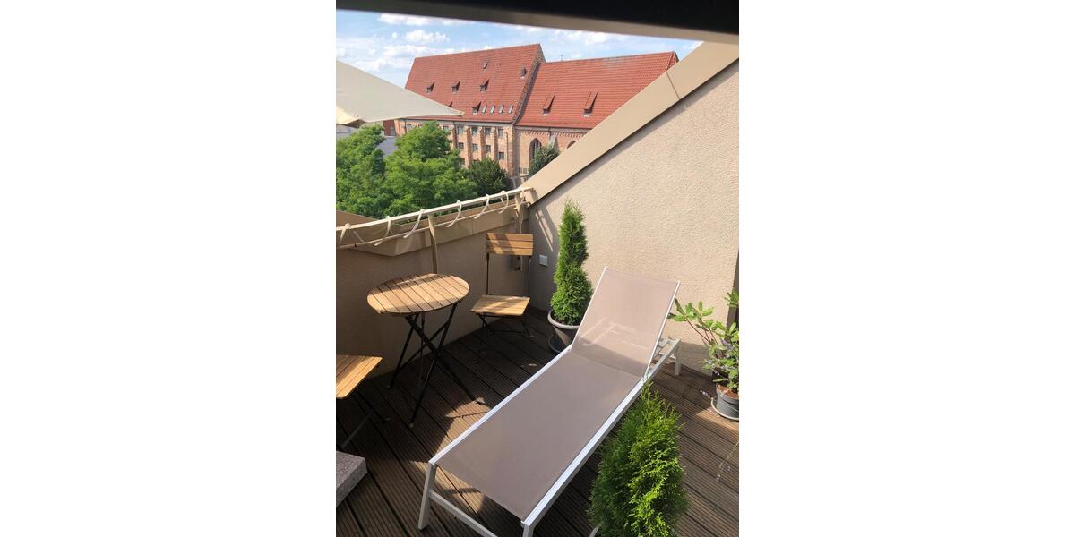 Dachgeschoßwohnung Rostock Hansaviertel - 2 Zimmer, 60 m&sup2;, 1.850&euro; | Angebot:25832047