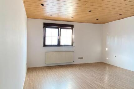 Lichtdurchflutete Wohnung geeignet für Fam. mit Kinder 3 zimmer