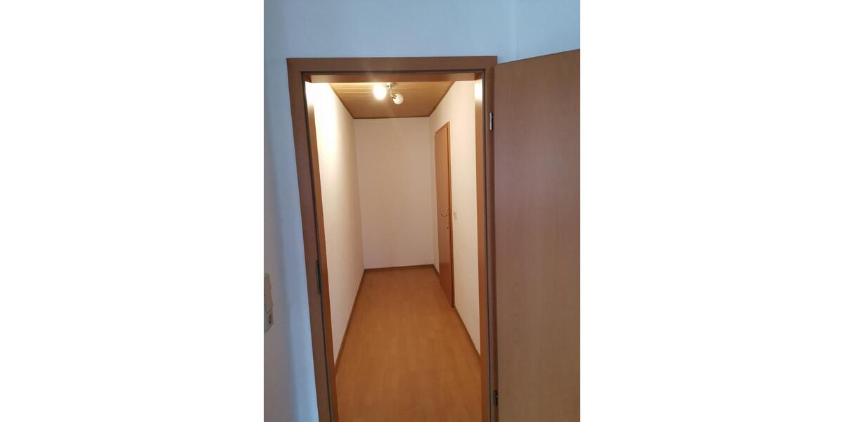 Etagenwohnung Bischofswerda - 2 Zimmer, 70 m&sup2;, 410&euro; | Angebot:25586934