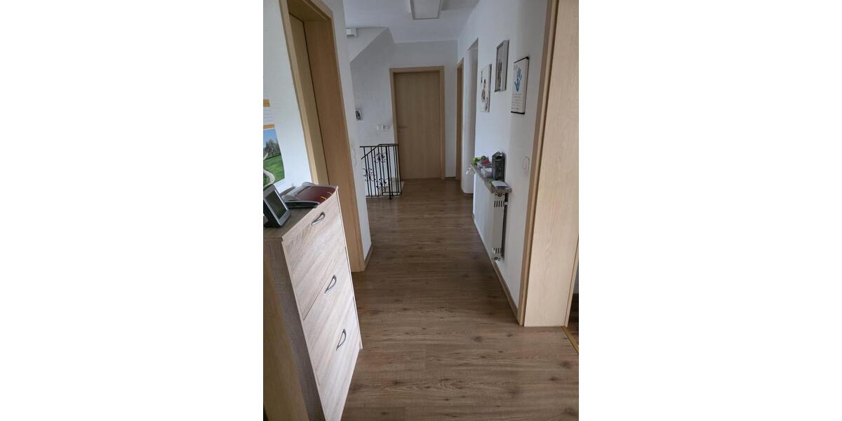Etagenwohnung Triftern - 4 Zimmer, 115 m&sup2;, 850&euro; | Angebot:26649453