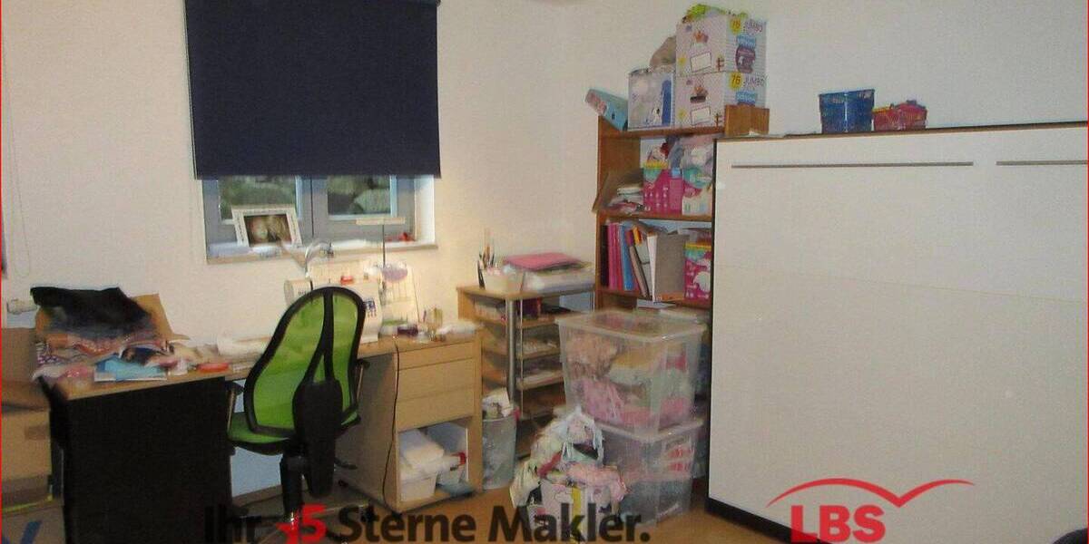 Reihenmittelhaus Bad Herrenalb - 4 Zimmer, 108 m&sup2;, 1.300&euro; | Angebot:26569088