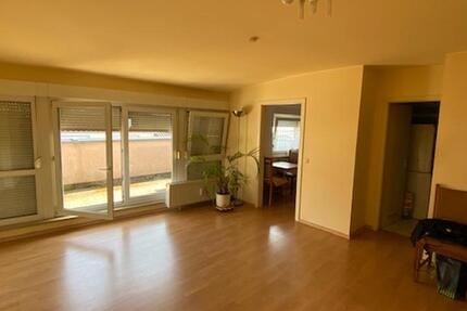 #3-Zimmer-Wohnung #großer Balkon #Badewanne #EBK #zentral 3 zimmer