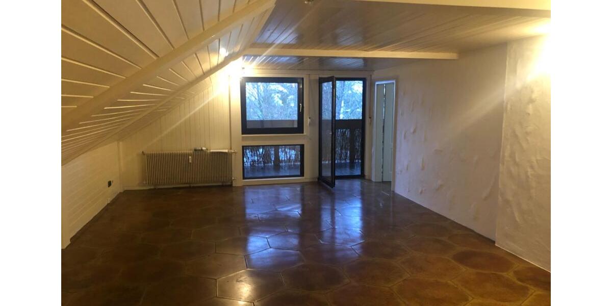 Dachgeschoßwohnung Freiburg im Breisgau Herdern - 2 Zimmer, 85 m&sup2;, 910&euro; | Angebot:25403661