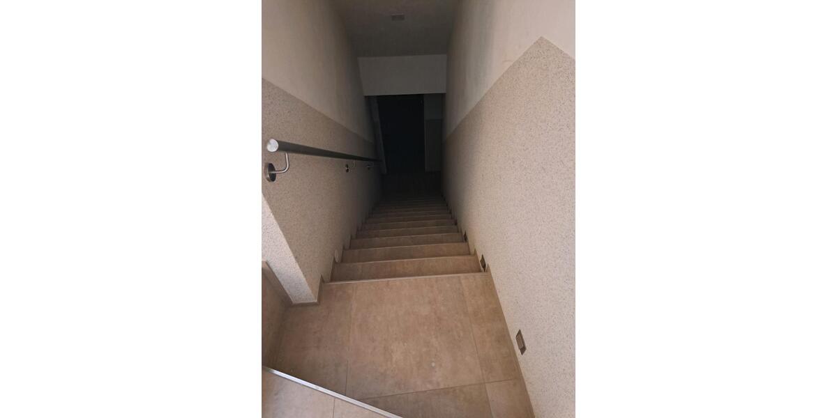 Etagenwohnung Großenhain - 3 Zimmer, 140 m&sup2;, 850&euro; | Angebot:26645170