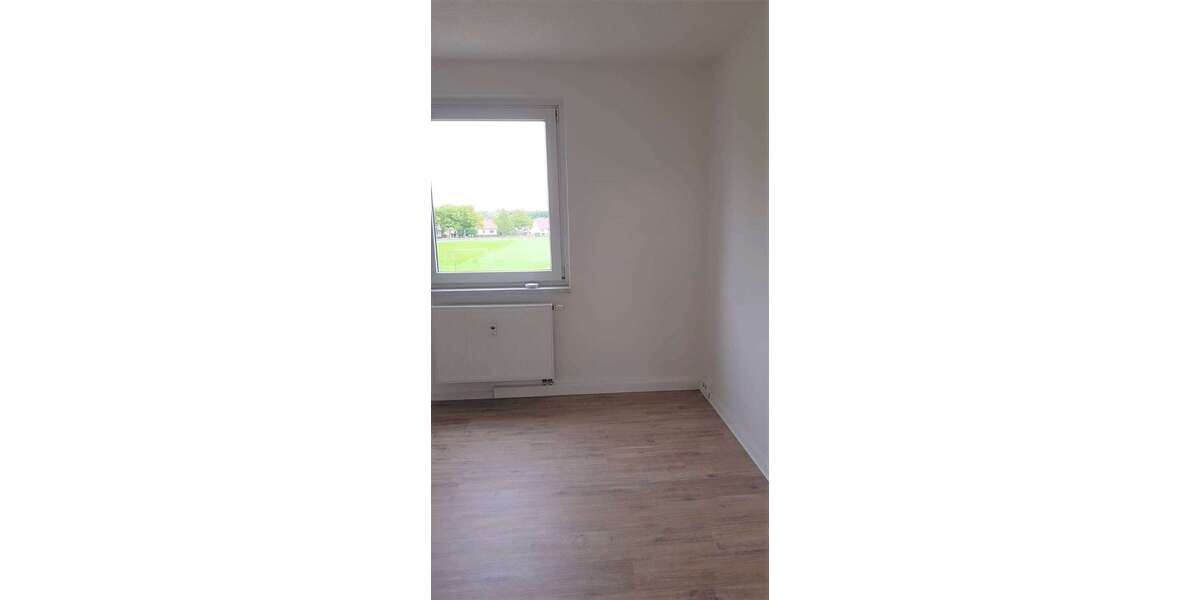 NEU - frisch renovierte 3 Zimmer mit Balkon und Einbauküche! Flexibel ab 6 Monate zu vermieten. - Appartement Annaburg | Angebot:17600958