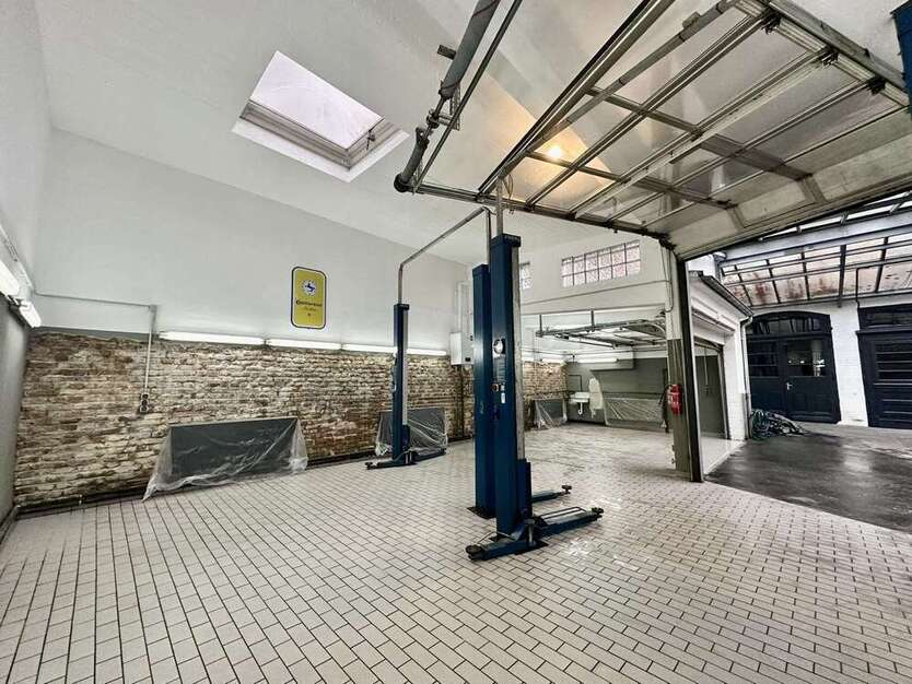Halle in Wiesbaden 3.500 € 220 m²