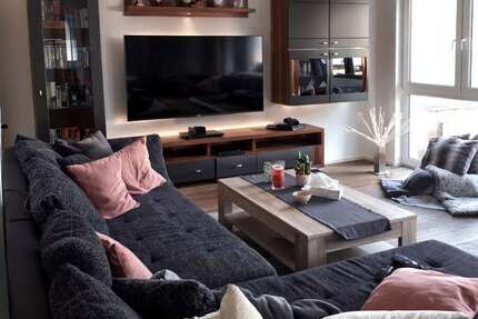 Wohnung Köln Kalk - 2 Zimmer, 75 m&sup2;, 1.250&euro; | Angebot:27032079