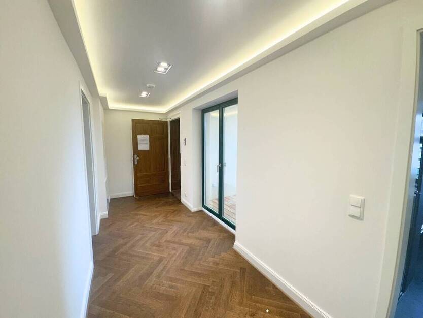 3,2,1.....! * Erstbezug * dunkles Parkett * Loggia * Fußbodenheizung * Tageslichtbad * LED-Licht