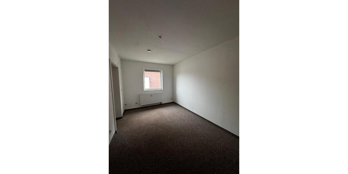 Erdgeschoßwohnung Raguhn-Jeßnitz Jeßnitz - 2 Zimmer, 44 m&sup2;, 300&euro; | Angebot:25127312