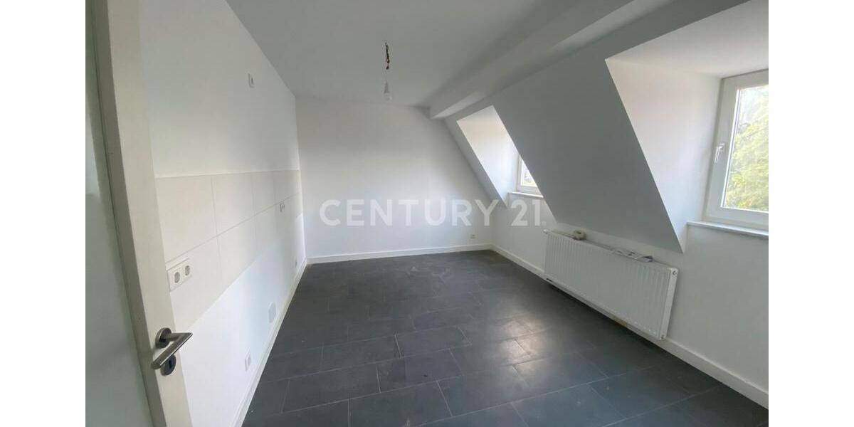 Dachgeschoßwohnung Kamen - 2 Zimmer, 63 m&sup2;, 597&euro; | Angebot:24983379