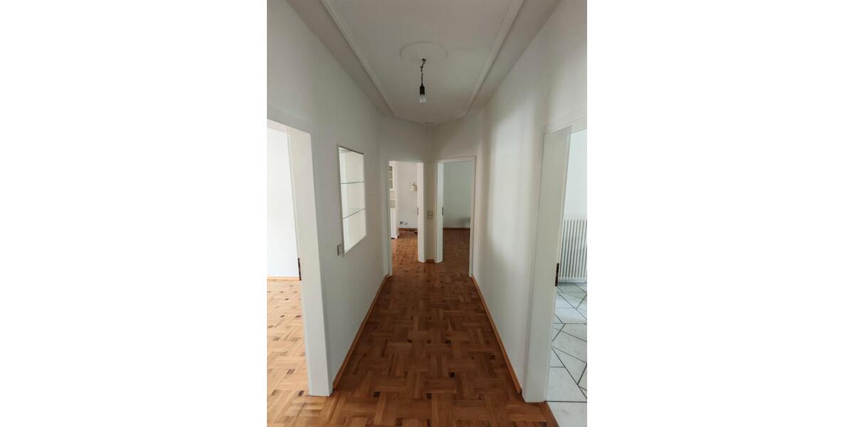 Etagenwohnung Lörrach - 4.5 Zimmer, 105 m&sup2;, 1.350&euro; | Angebot:26565147