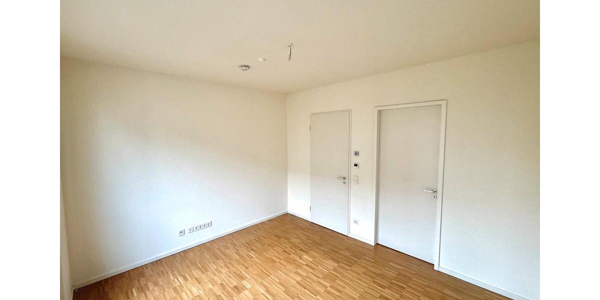 Etagenwohnung Berlin Mitte - 3 Zimmer, 87 m&sup2;, 2.526&euro; | Angebot:26602576