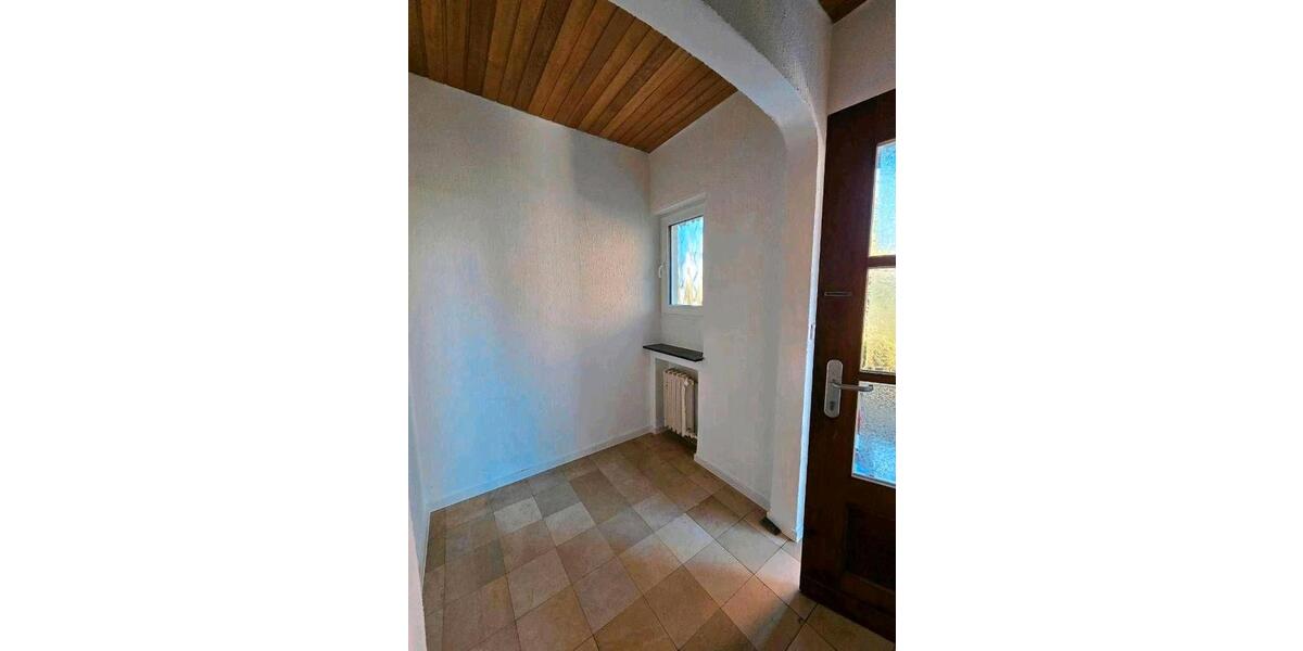 Doppelhaushälfte Spenge - 7 Zimmer, 200 m&sup2;, 1.800&euro; | Angebot:26481027