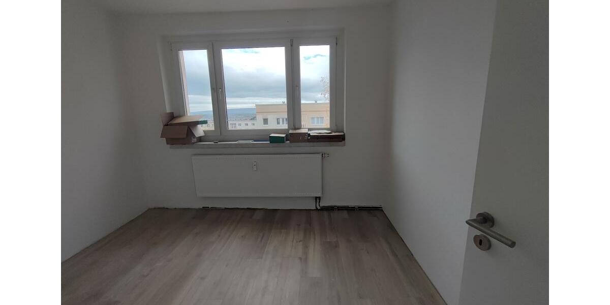 Etagenwohnung Sangerhausen - 4 Zimmer, 76 m&sup2;, 435&euro; | Angebot:26662541