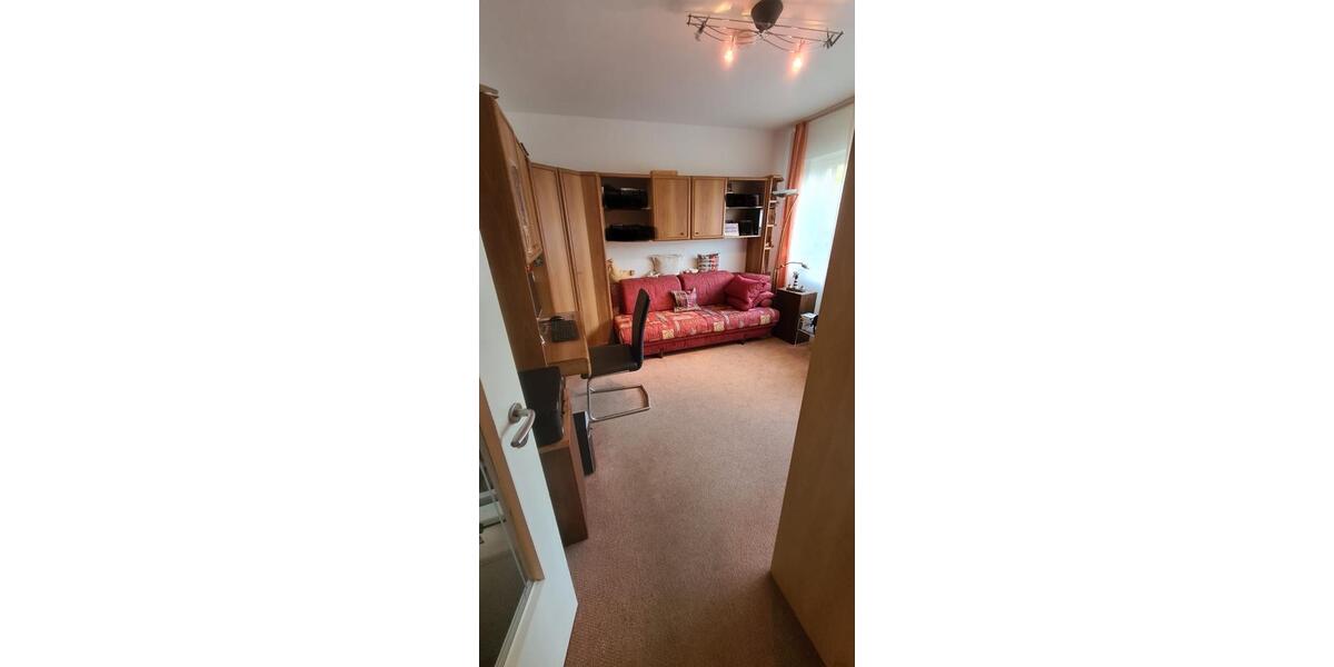 Helle Erdgeschosswohnung (148 m²) mit Garten, Terrasse, Kamin 4 zimmer