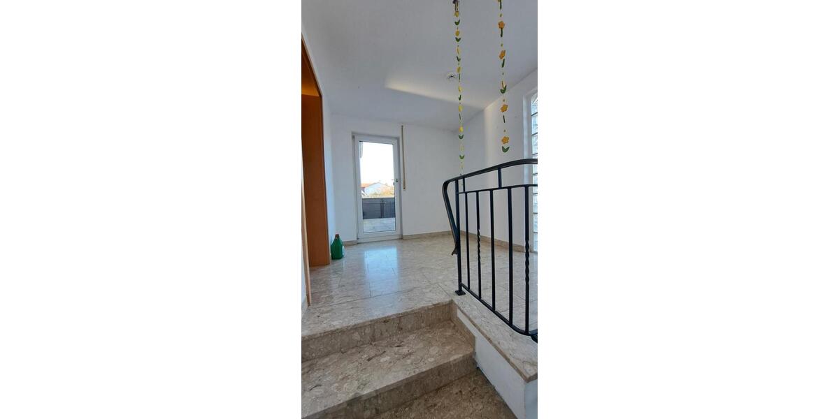 Dachgeschoßwohnung Birstein - 4 Zimmer, 115 m&sup2;, 800&euro; | Angebot:26325821