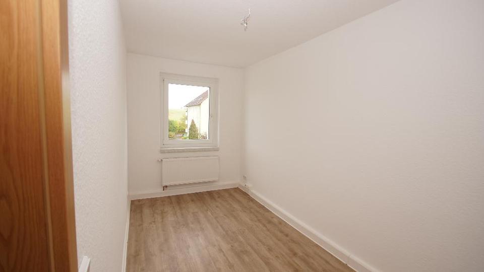Etagenwohnung Dippoldiswalde - 3 Zimmer, 59 m&sup2;, 334&euro; | Angebot:26130446