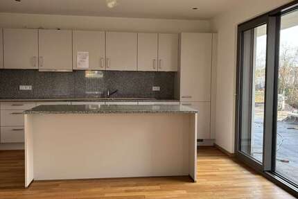 Wohnung Taufkirchen - 4 Zimmer, 108 m&sup2;, 2.800&euro; | Angebot:24495817