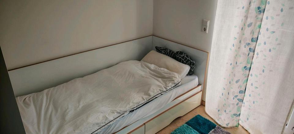 Teilmöblierte 1 Zimmer Wohnung zur Zwischenmiete