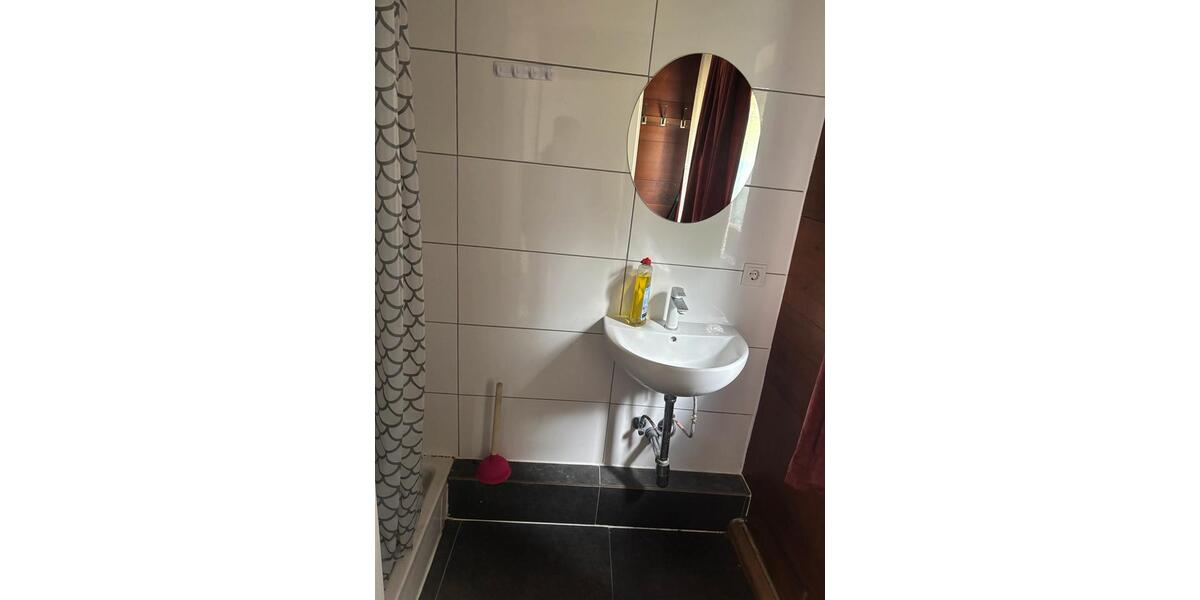 Einfamilienhaus Frankfurt am Main Sossenheim - 7 Zimmer, 200 m&sup2;, 4.100&euro; | Angebot:26040890