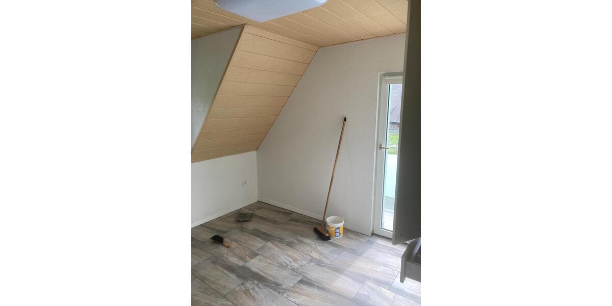 Dachgeschoßwohnung Eisenbach (Hochschwarzwald) - 4 Zimmer, 80 m&sup2;, 700&euro; | Angebot:25760671