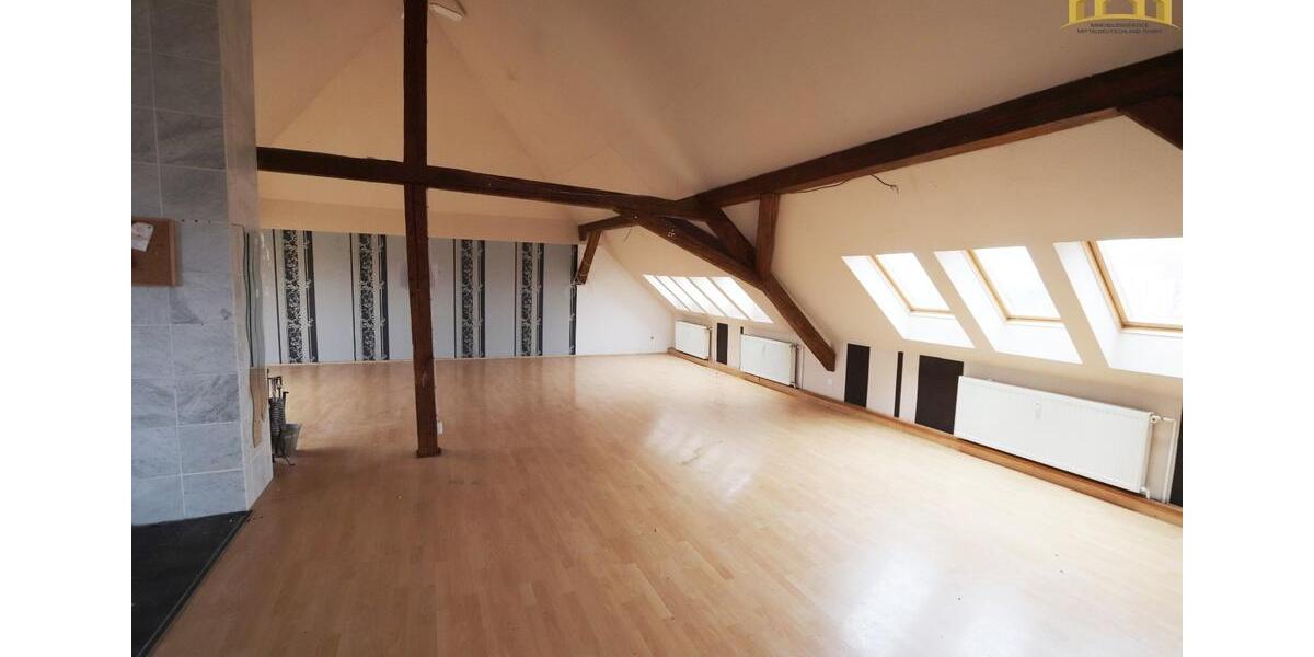 Dachgeschoßwohnung Hettstedt - 4 Zimmer, 120 m&sup2;, 540&euro; | Angebot:24942829