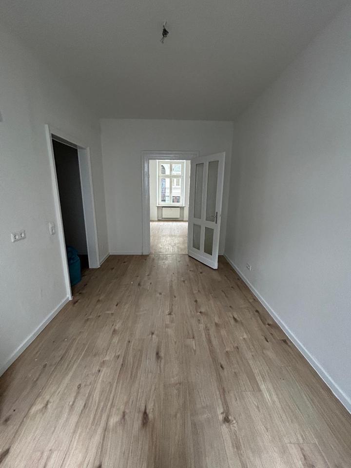***Stilvoll wohnen im Altbaucharme – kernsanierte 2-Zimmer-Wohnung im Erdgeschoss*** zimmer