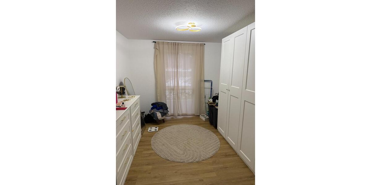 Erdgeschoßwohnung Weinstadt - 3 Zimmer, 119 m&sup2;, 1.602&euro; | Angebot:24753498