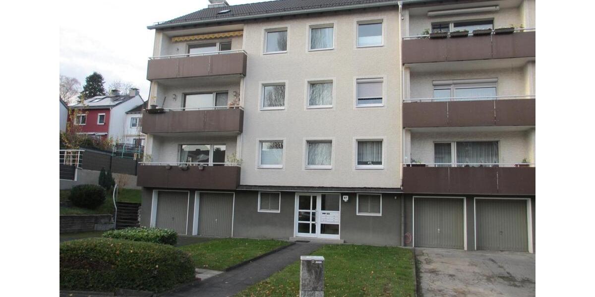 Erstbezug nach Kernsanierung NEUW 3 Zimmer Zi. Wohnung mit Balkon 3 zimmer