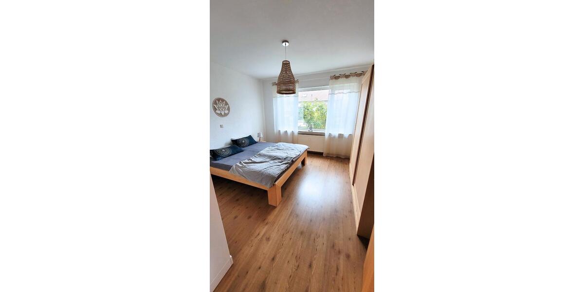 Erdgeschoßwohnung Saarlouis - 3 Zimmer, 120 m&sup2;, 1.200&euro; | Angebot:26610957