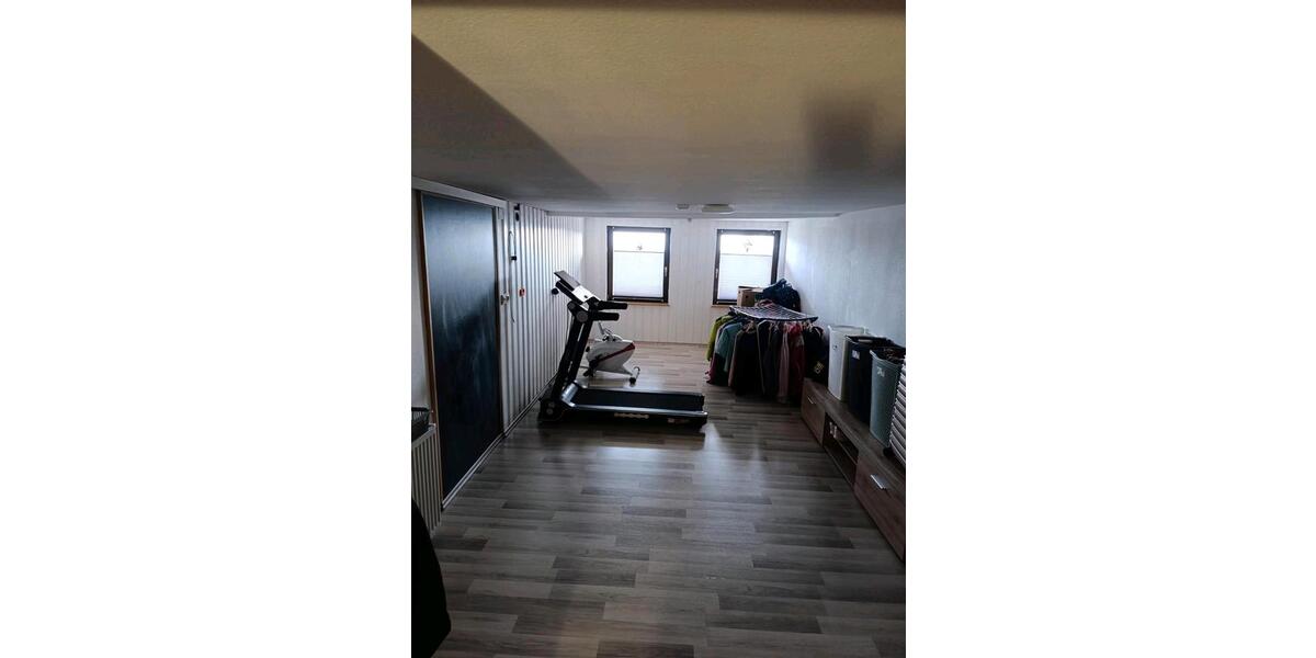 Etagenwohnung Görwihl - 6 Zimmer, 175 m&sup2;, 1.500&euro; | Angebot:26423402