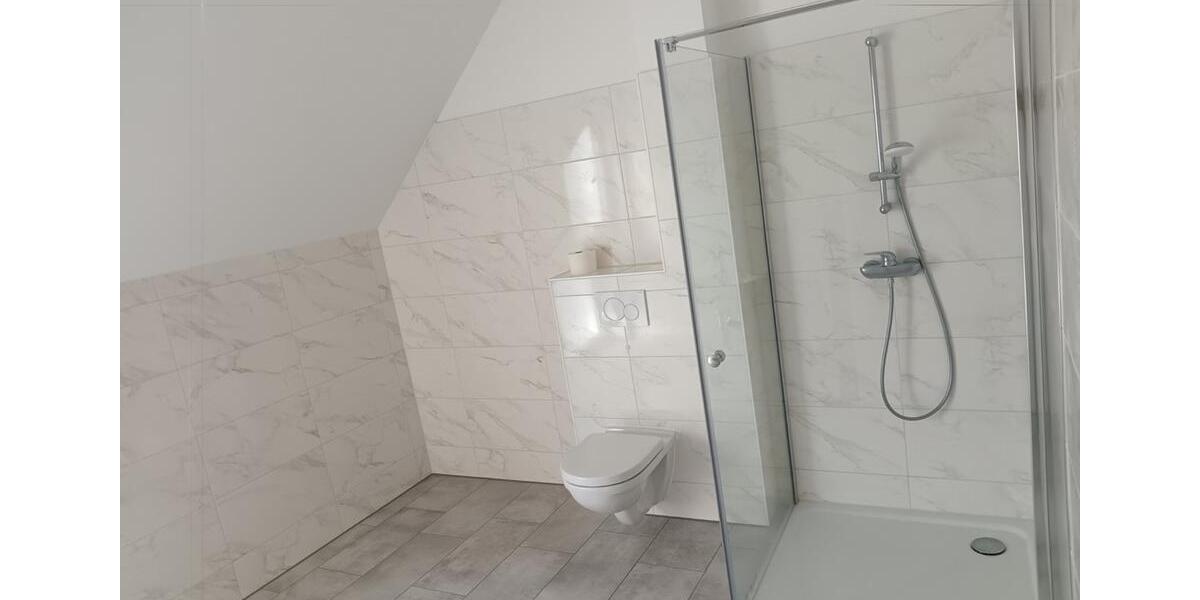 NEUBAU- Energieeffiziente DHH m. EBK Wärmepumpe in ruhiger Lage 4 zimmer