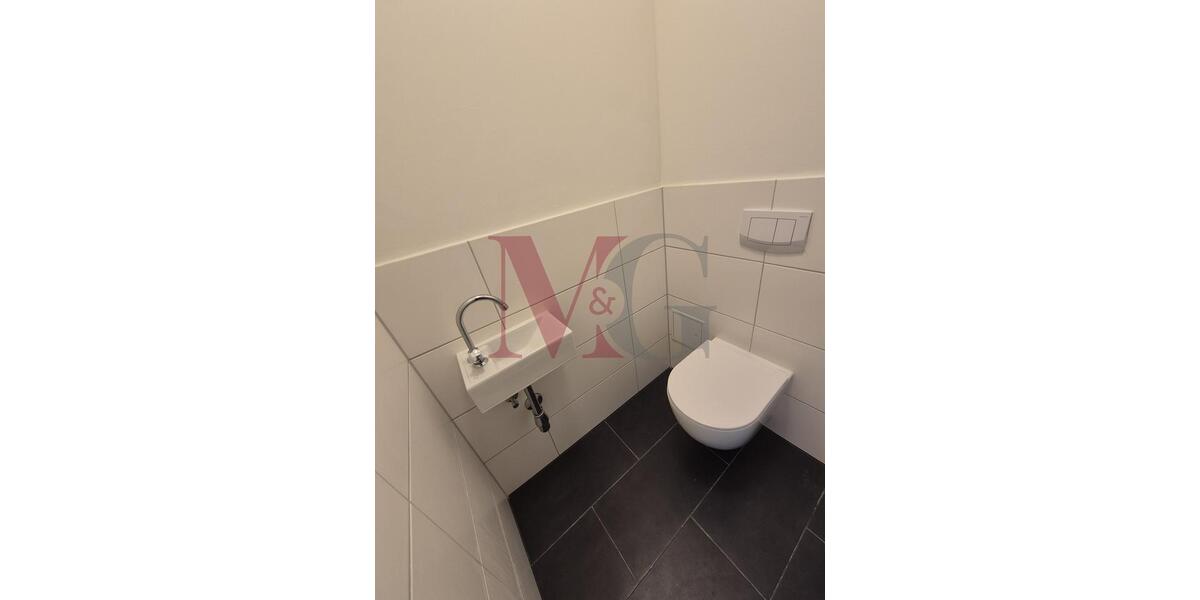 Dachgeschoßwohnung Wilhelmshaven - 3 Zimmer, 93 m&sup2;, 875&euro; | Angebot:26639306