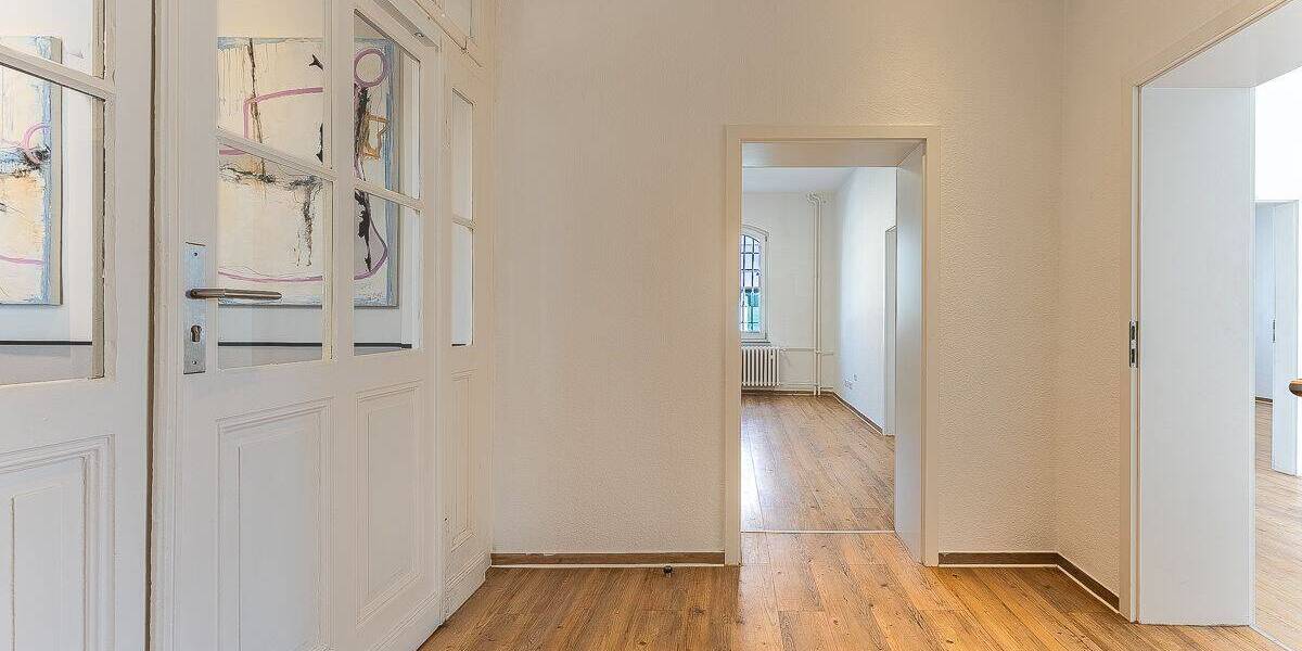 Gewerbeobjekt Kassel Unterneustadt - 4 Zimmer, 92 m&sup2;, 2.380&euro; | Angebot:26345347
