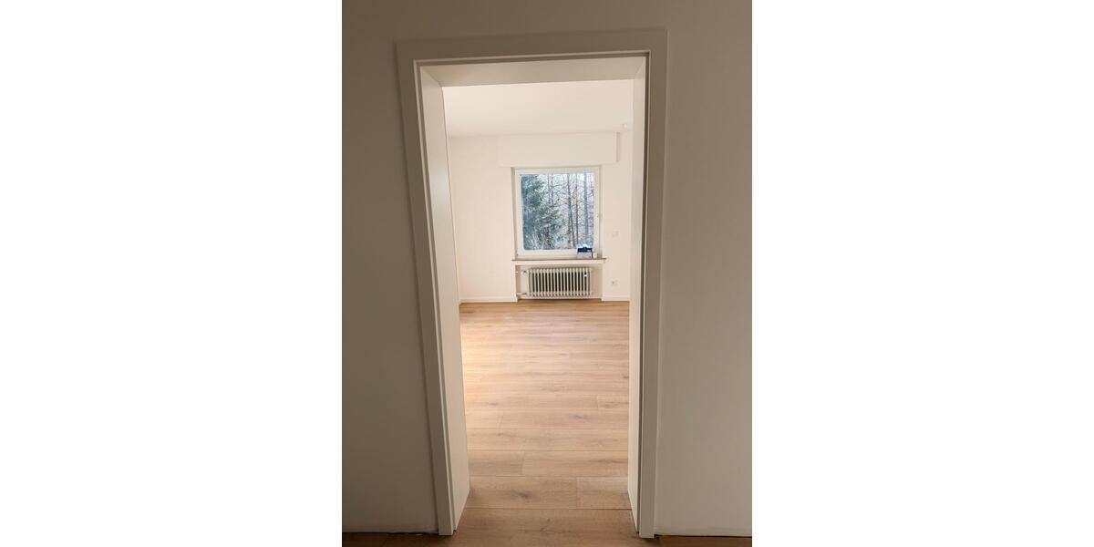 Erdgeschoßwohnung Gummersbach - 3 Zimmer, 95 m&sup2;, 995&euro; | Angebot:25164064