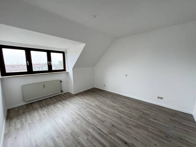 2-Zimmer-Wohnung mit Loggia und TG-Stellplatz