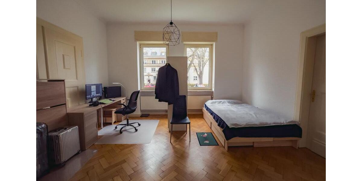 Großes Zimmer nahe Bahnhof Koblenz – 4er WG – 500 € all-inclusive 1 zimmer
