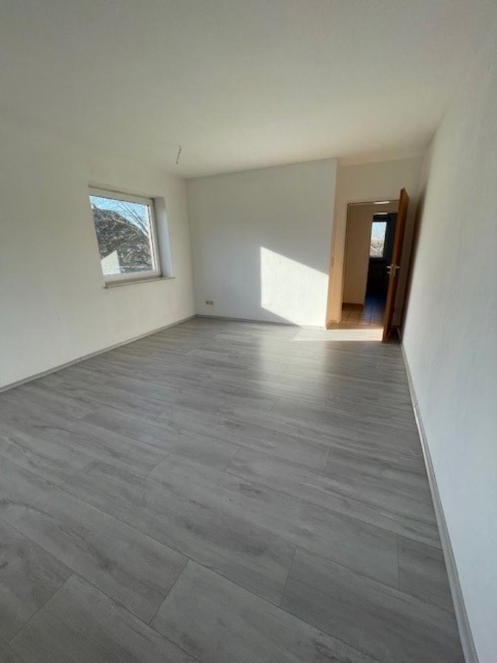 2 Zi.-Erdgeschoss Wohnung ideal für Senioren, ruhige Wohnlage