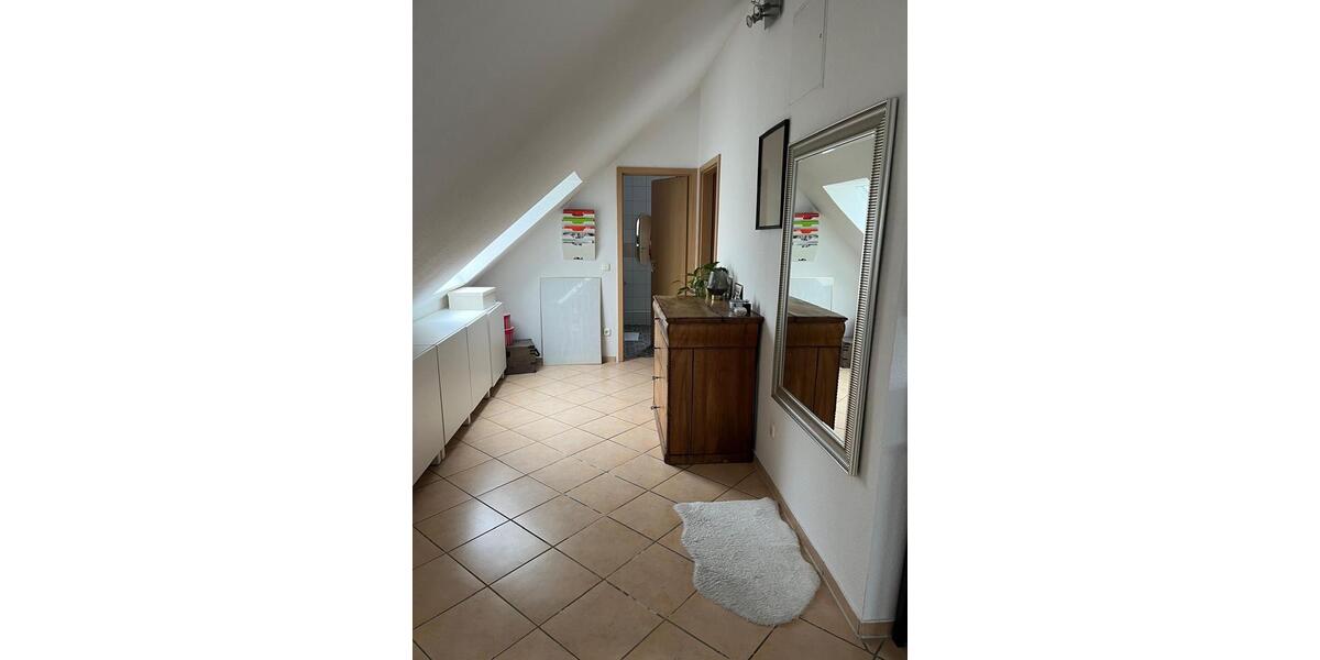 Dachgeschoßwohnung Gießen Wieseck - 2 Zimmer, 62 m&sup2;, 690&euro; | Angebot:25127092