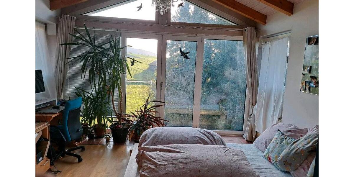 Dachgeschoßwohnung Neukirchen bei Heiligen Blut - 4 Zimmer, 135 m&sup2;, 810&euro; | Angebot:26067019