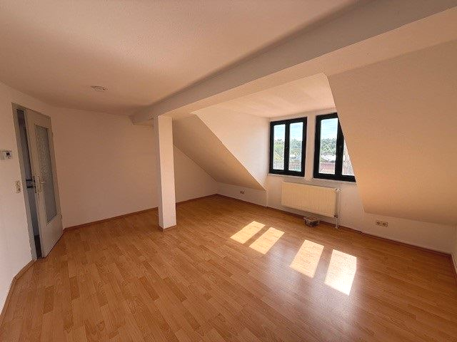 Dachgeschoßwohnung Eisleben (Lutherstadt) - 2 Zimmer, 53 m&sup2;, 319&euro; | Angebot:22507918