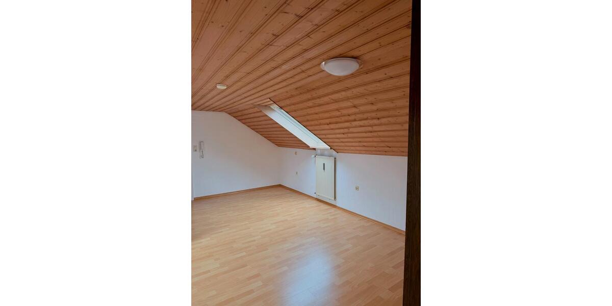 Dachgeschoßwohnung Königsbrunn - 2.5 Zimmer, 55 m&sup2;, 500&euro; | Angebot:26038519