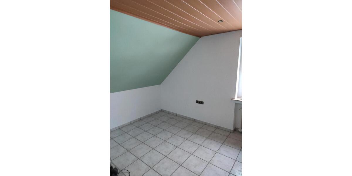 Dachgeschoßwohnung Ostercappeln - 4 Zimmer, 98 m&sup2;, 650&euro; | Angebot:25182826