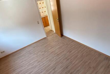 Wohnen auf Zeit Koblenz Lay - 6 Zimmer, 12 m&sup2;, 425&euro; | Angebot:26080488