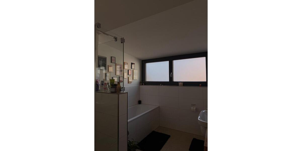 Penthouse zur Zwischenmiete, voll möbliert, 20 min nach Stuttgart 3.5 zimmer